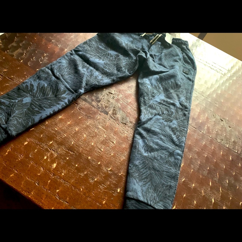 Munster boys size 10 sweats